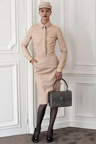 Look 10